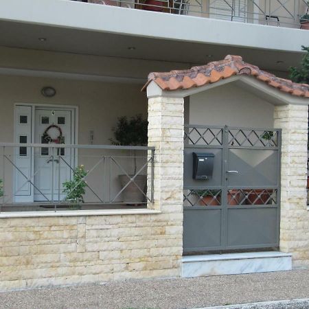 Cozy & Quiet City Apartment Tríkala Exterior foto