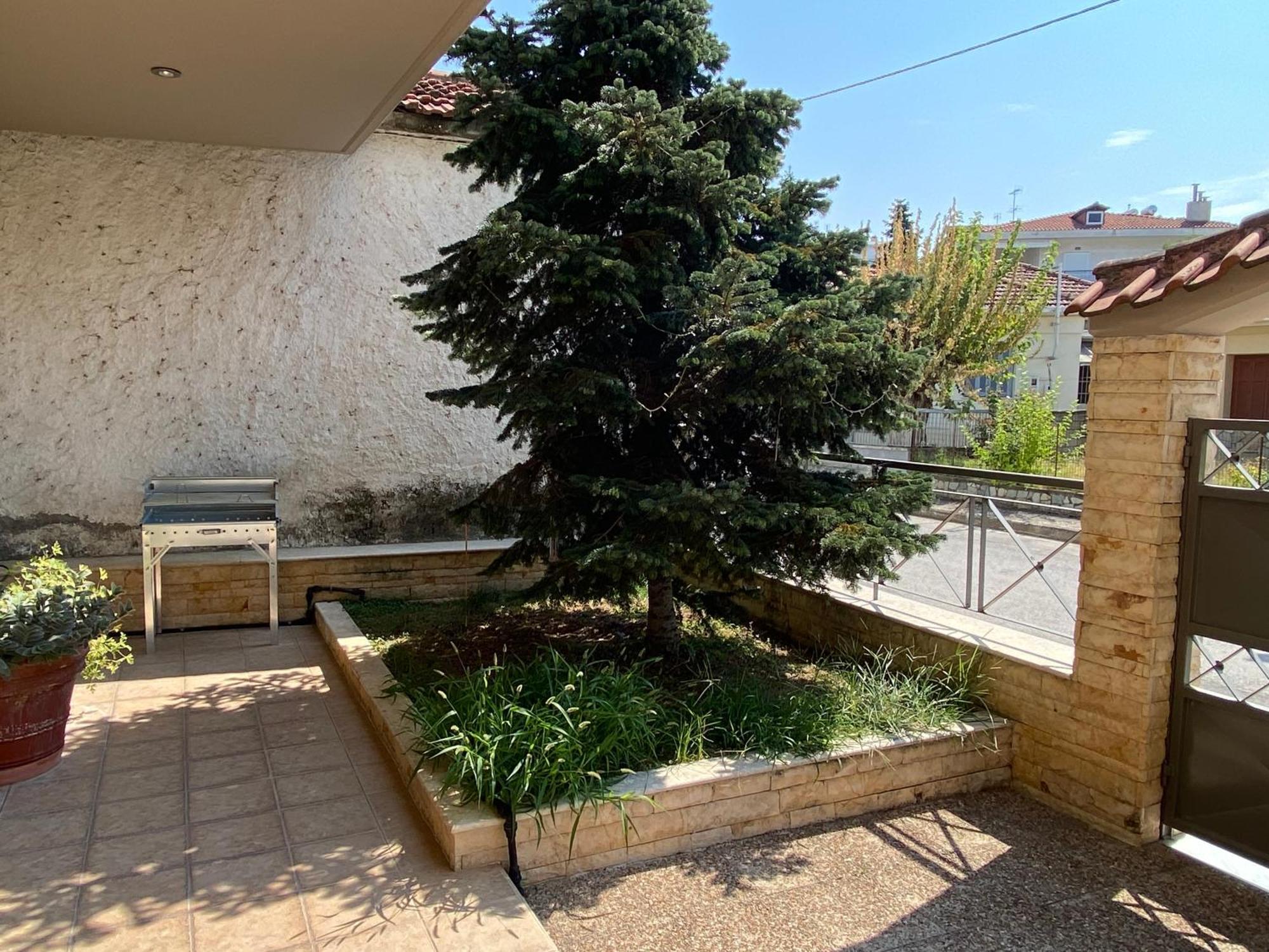 Cozy & Quiet City Apartment Tríkala Exterior foto